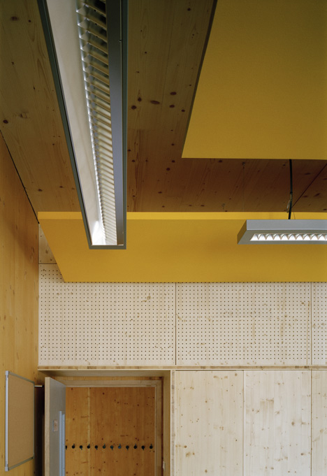 Paul Chevallier School by Tectoniques