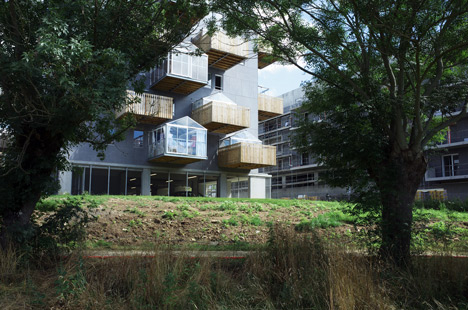 Pradenn Social Housing by Block Architects