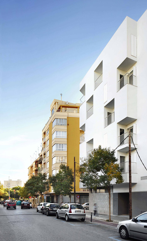 Social Housing in Palma by Ripolltizon