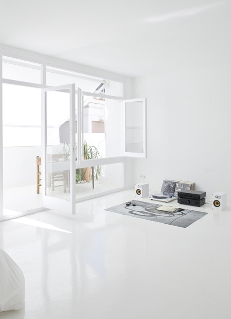The White Retreat by CaSA