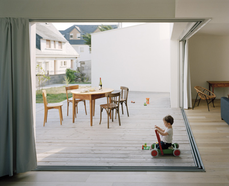 Two Houses and Two Studios by RAUM