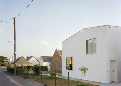 Two Houses and Two Studios by RAUM
