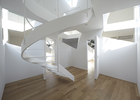 Villa Kanousan of Cubic Voids by Yuusuke Karasawa Architects