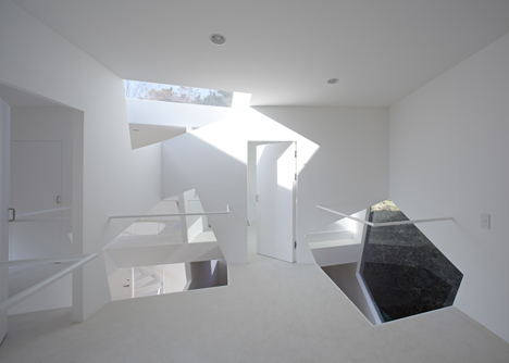 Villa Kanousan of Cubic Voids by Yuusuke Karasawa Architects