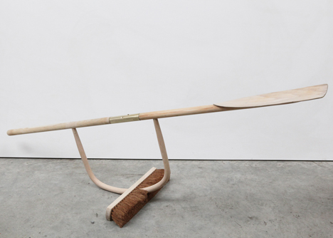 Broom Oar
