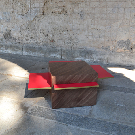 De Pau for Les Trois Garcons