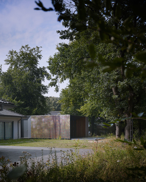 CMYK House by MCKNHM Architects