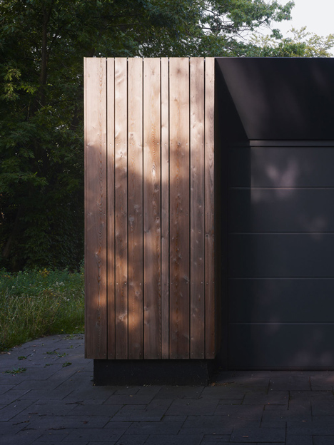 CMYK House by MCKNHM Architects