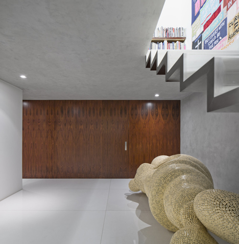 Casa Cubo by Isay Weinfeld
