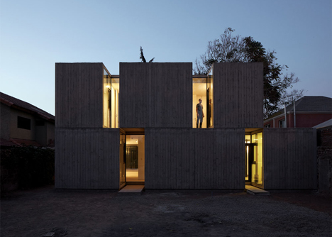 Casa La Canada by Ricardo Torrejon