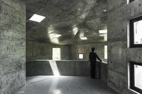 Concrete Tianzhoushan Tea House by Archiplein