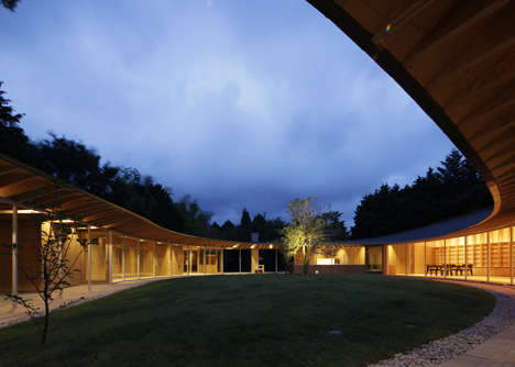 Villa at Sengokubara by Shigeru Ban