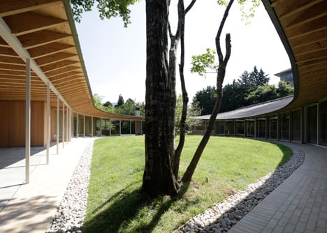 Villa at Sengokubara by Shigeru Ban