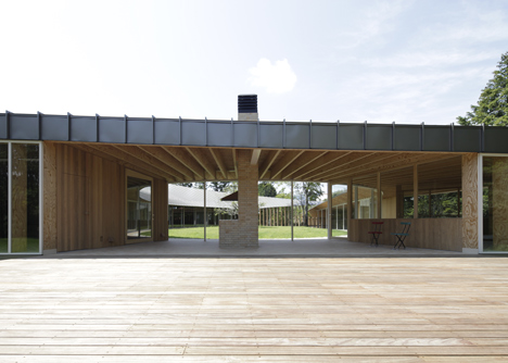 Villa at Sengokubara by Shigeru Ban