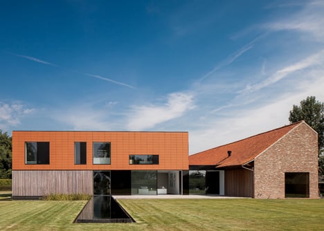 Barn by Pascal Francois Architects
