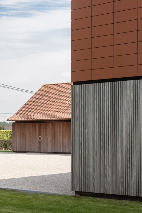 Barn by Pascal Francois Architects