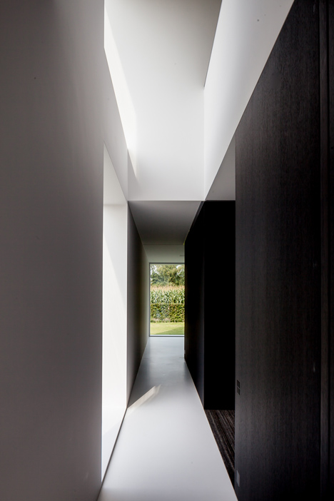 Barn by Pascal Francois Architects
