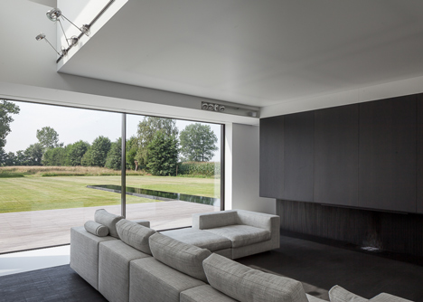 Barn by Pascal Francois Architects