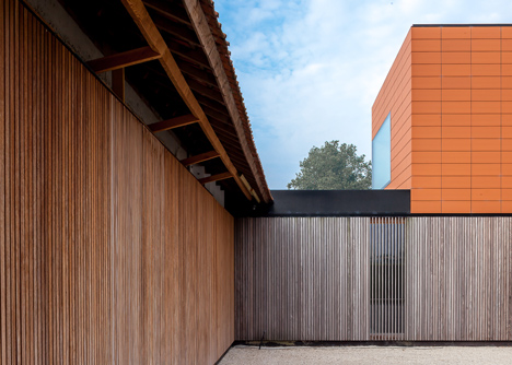 Barn by Pascal Francois Architects