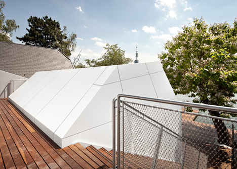Bathing Hut by Share Architects