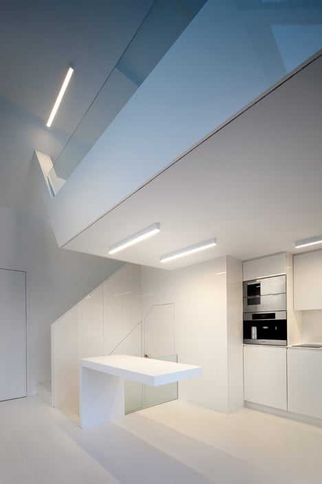 Bathing Hut by Share Architects
