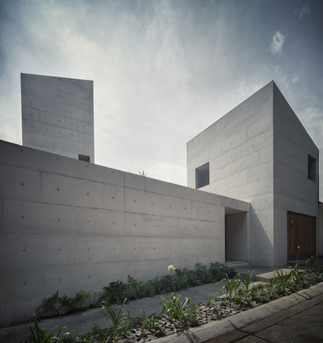 Cap House by MMX