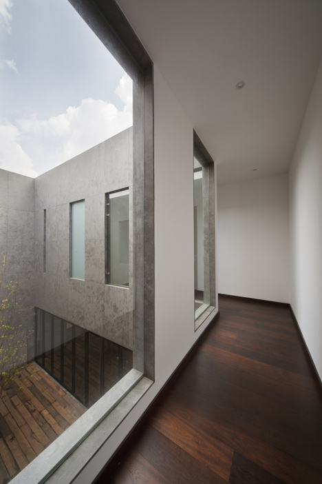 Casa Cumbres house in Mexico City by Taller Hector Barroso