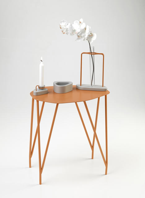 Coffee table by NVDRS