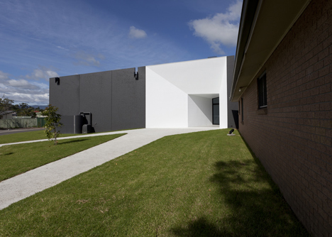 Dapto Anglican Church Auditorium by Silvester Fuller