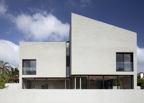EJ House by Paritzki & Liani Architects