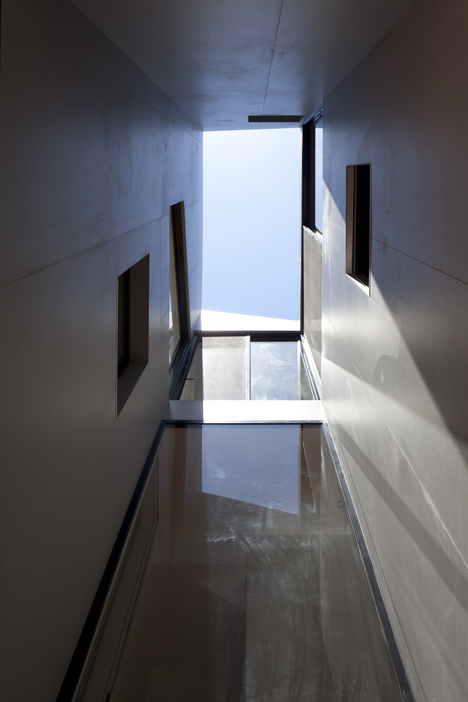 EJ House by Paritzki & Liani Architects