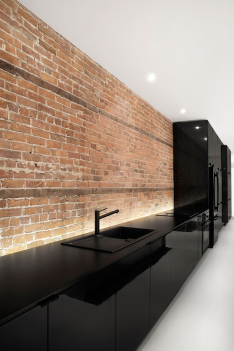 Espace St-Denis by Anne Sophie Goneau
