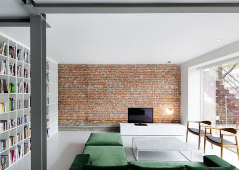 Espace St-Denis by Anne Sophie Goneau