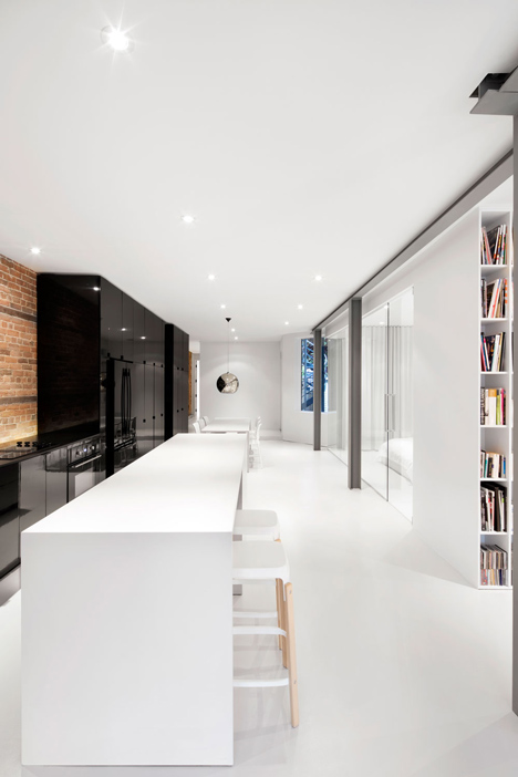 Espace St-Denis by Anne Sophie Goneau