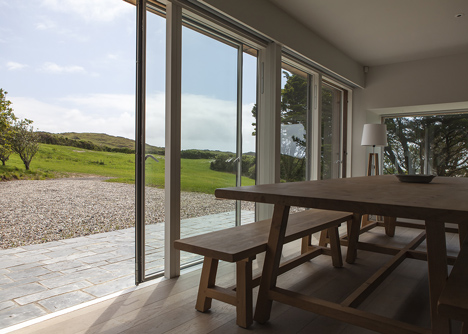 Mortehoe House by McLean Quinlan Architects