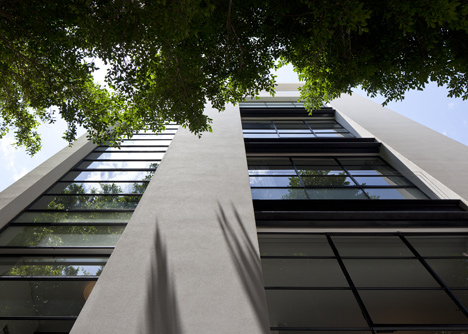Tel Aviv Townhouse by Pitsou Kedem