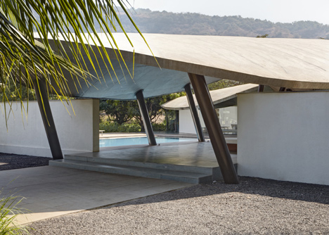The Leaf House by SJK Architects