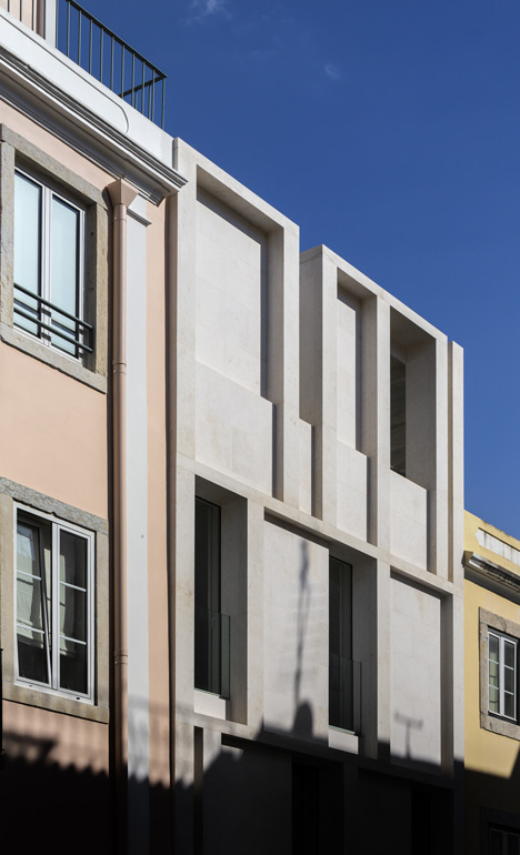 Townhouse in Lisbon by ARX Portugal