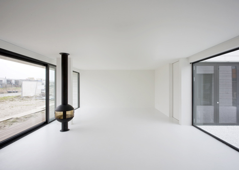 Urban Villa in Amsterdam by Pasel Kuenzel Architects