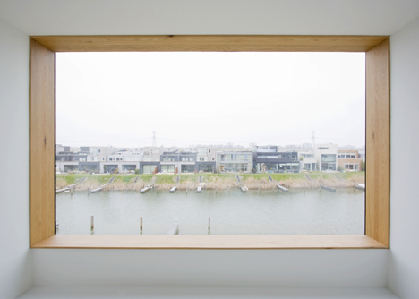 Urban Villa in Amsterdam by Pasel Kuenzel Architects