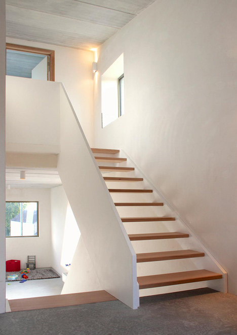 Wall House by and'rol