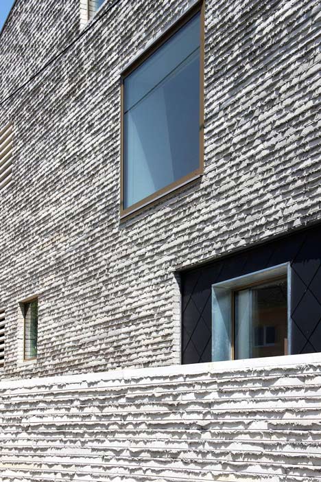 Wall House by and'rol