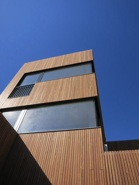 Wooden Houses by M3H Architecten