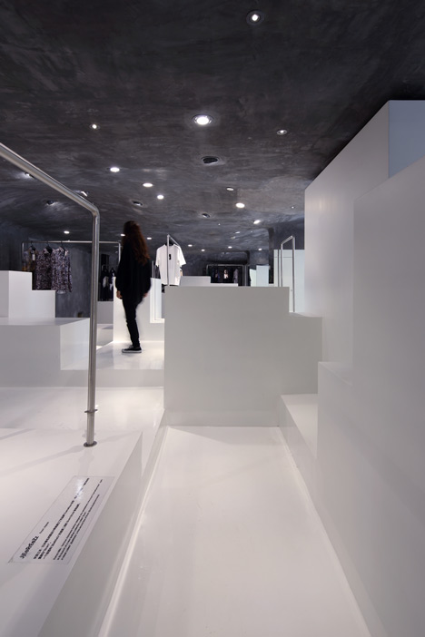 D2C concept store by 3Gatti Architecture Studio