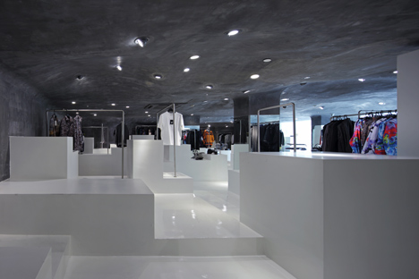 D2C concept store by 3Gatti Architecture Studio