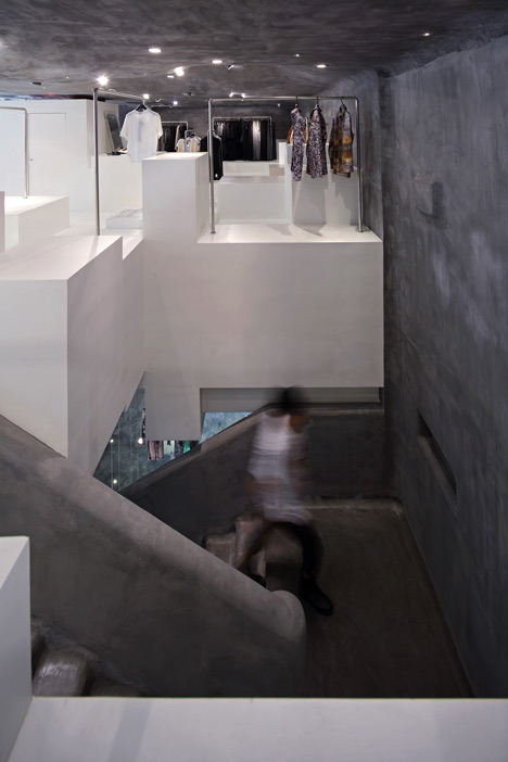 D2C concept store by 3Gatti Architecture Studio