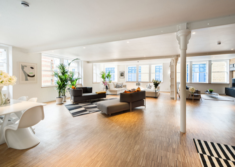 East London Penthouse by SIRS