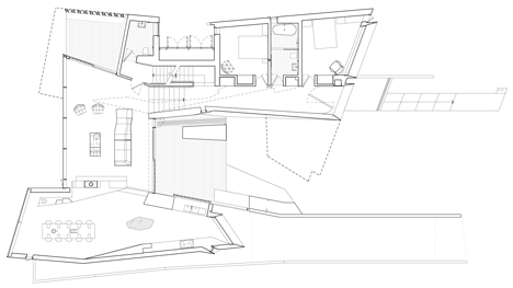 Ground floor plan of John Wardle's Fairhaven Beach House wraps a courtyard and stretches towards the ocean