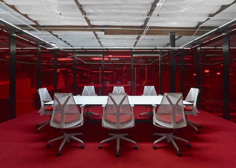 Fox Head by Clive Wilkinson Architects