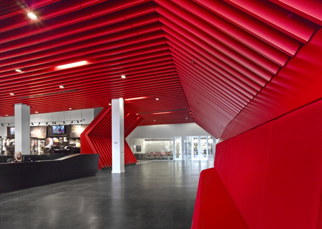 Fox Head by Clive Wilkinson Architects